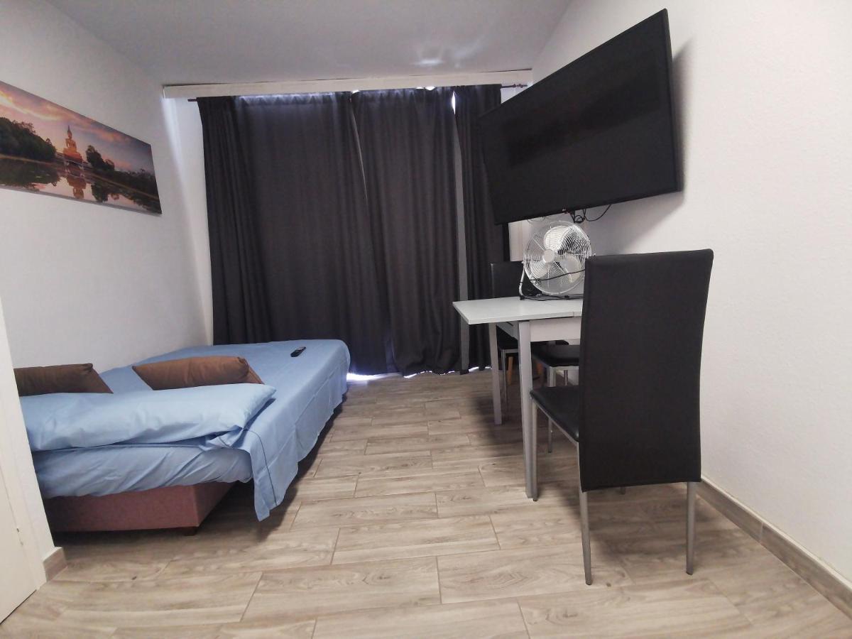 Sunny Apt With Terrace Coastal Area South Arona アロナ エクステリア 写真