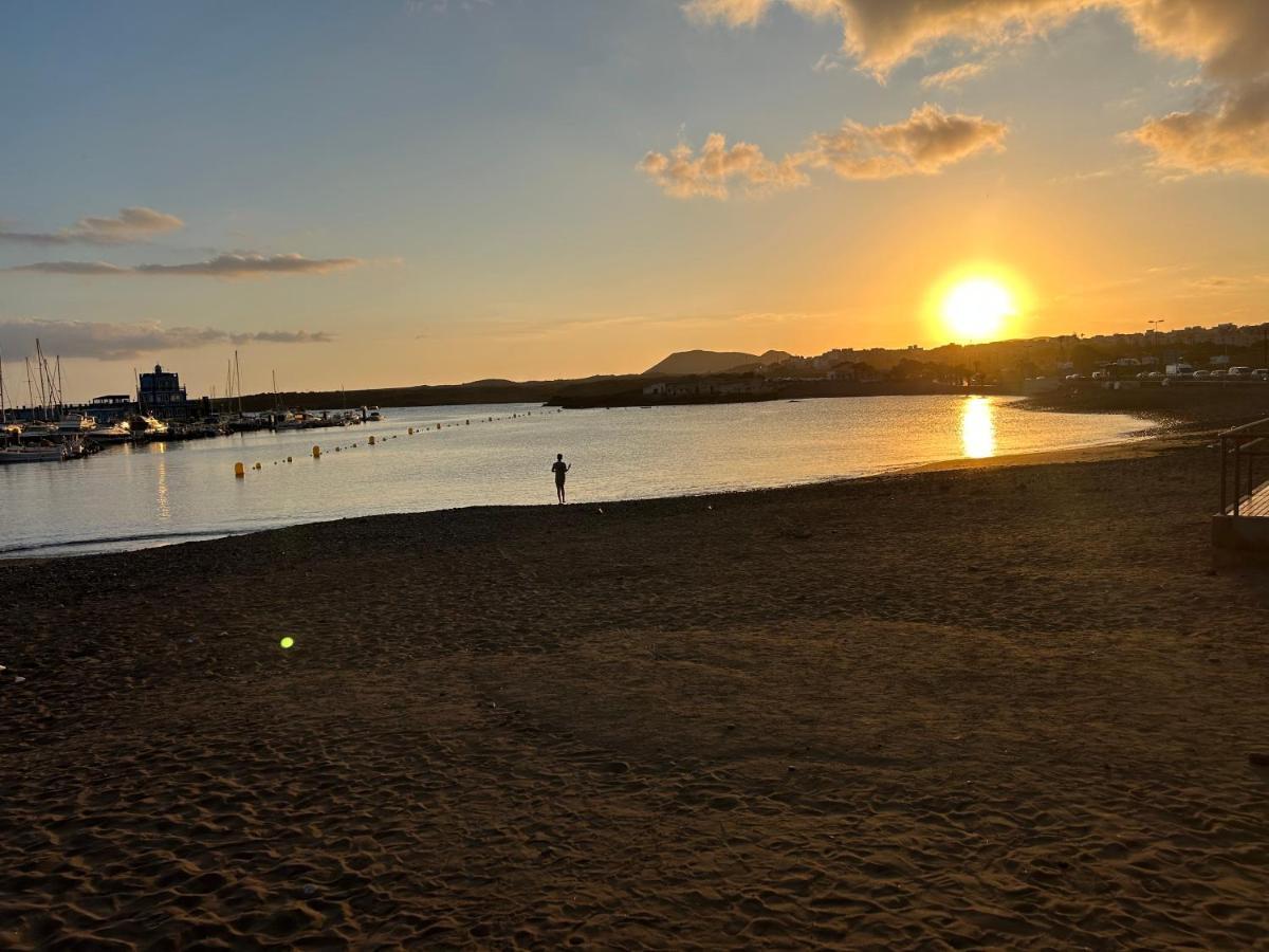 Sunny Apt With Terrace Coastal Area South Arona アロナ エクステリア 写真